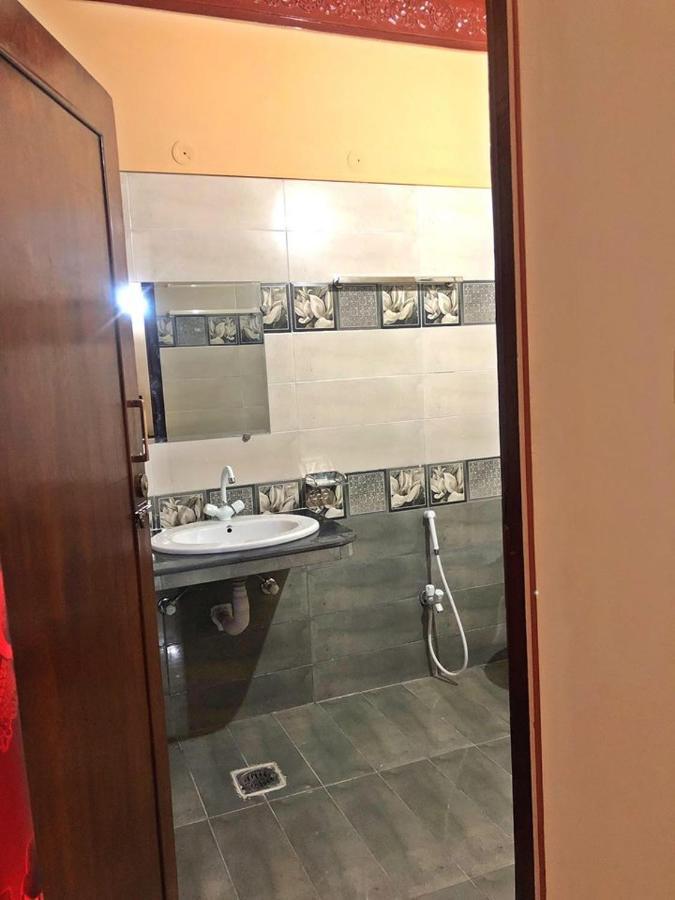 Hotel Babar House Faisalabad Esterno foto